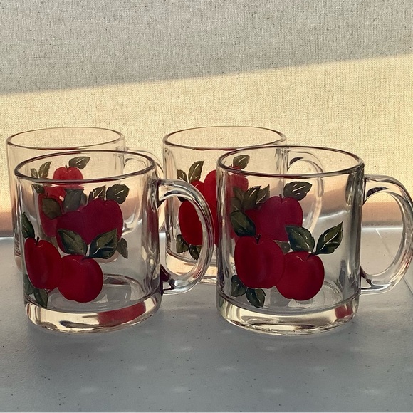 Vintage Libbey 4 Glass Apple Design Mugs - Picture 1 of 2